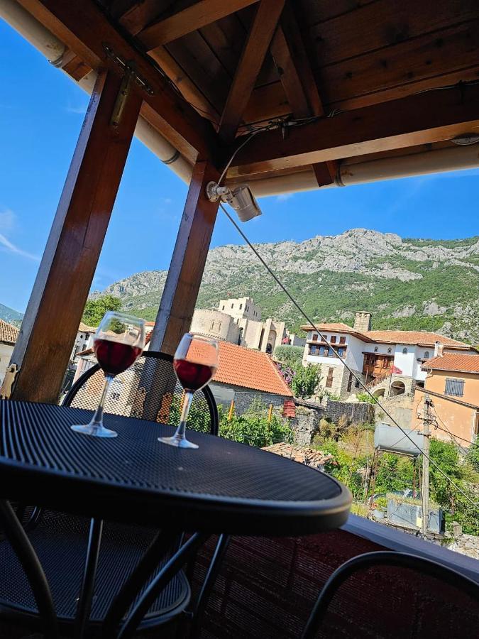 Castle - Inside,voga Guesthause * Krujë